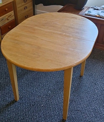Dining room table with - , 4