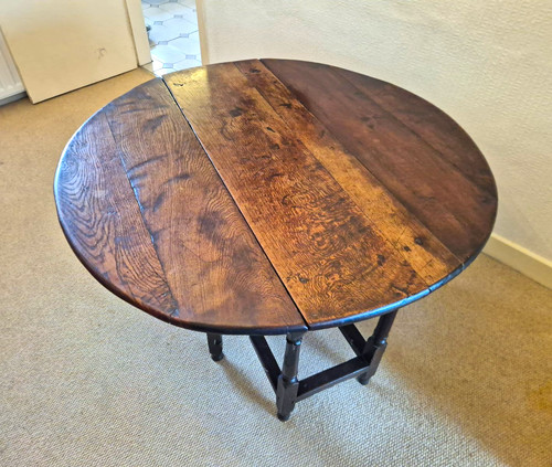 Gateleg drop leaf table 6 - &,