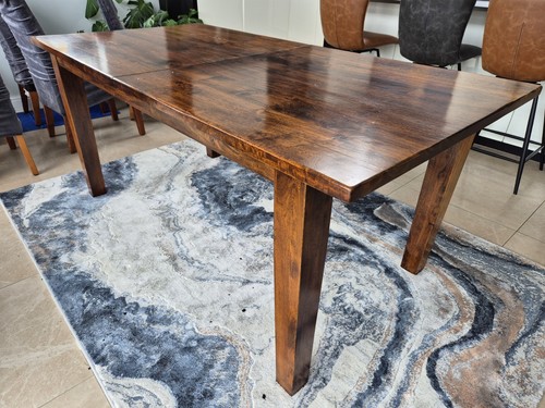 Extendable dining table - extendable,