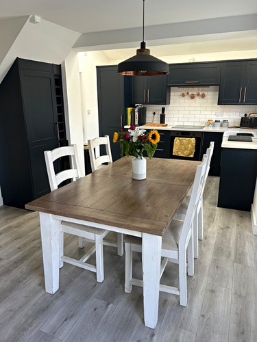 Extendable table chairs - extendable,
